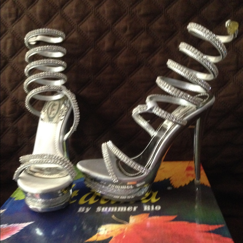 Vegas Baby Shoes. Silver Glitter Rhinestones Sz 6